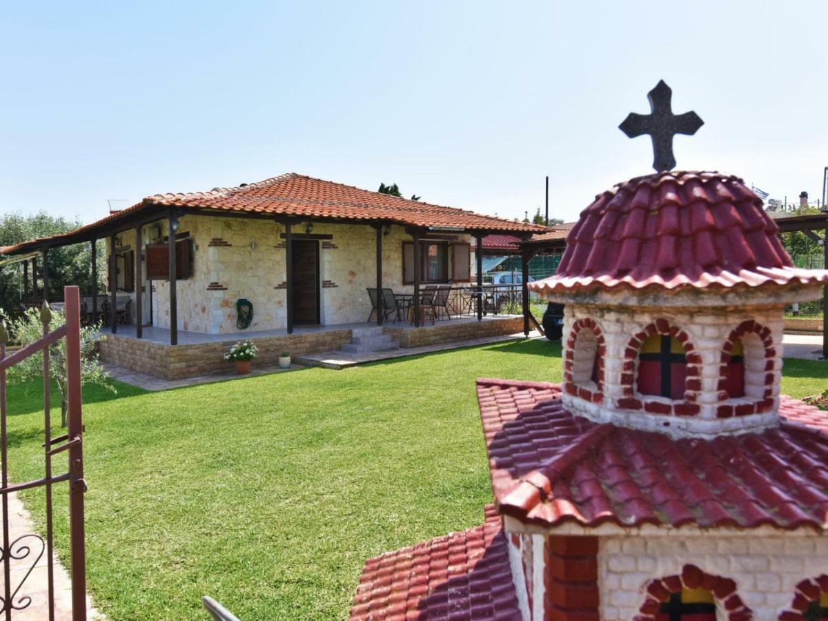 Villa Trifon By Rentalspro Services -Nea Potidea Halkidiki Экстерьер фото