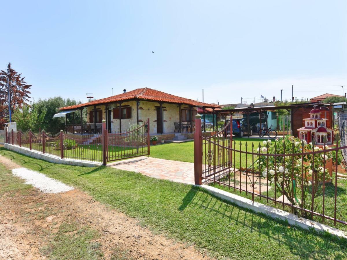 Villa Trifon By Rentalspro Services -Nea Potidea Halkidiki Экстерьер фото
