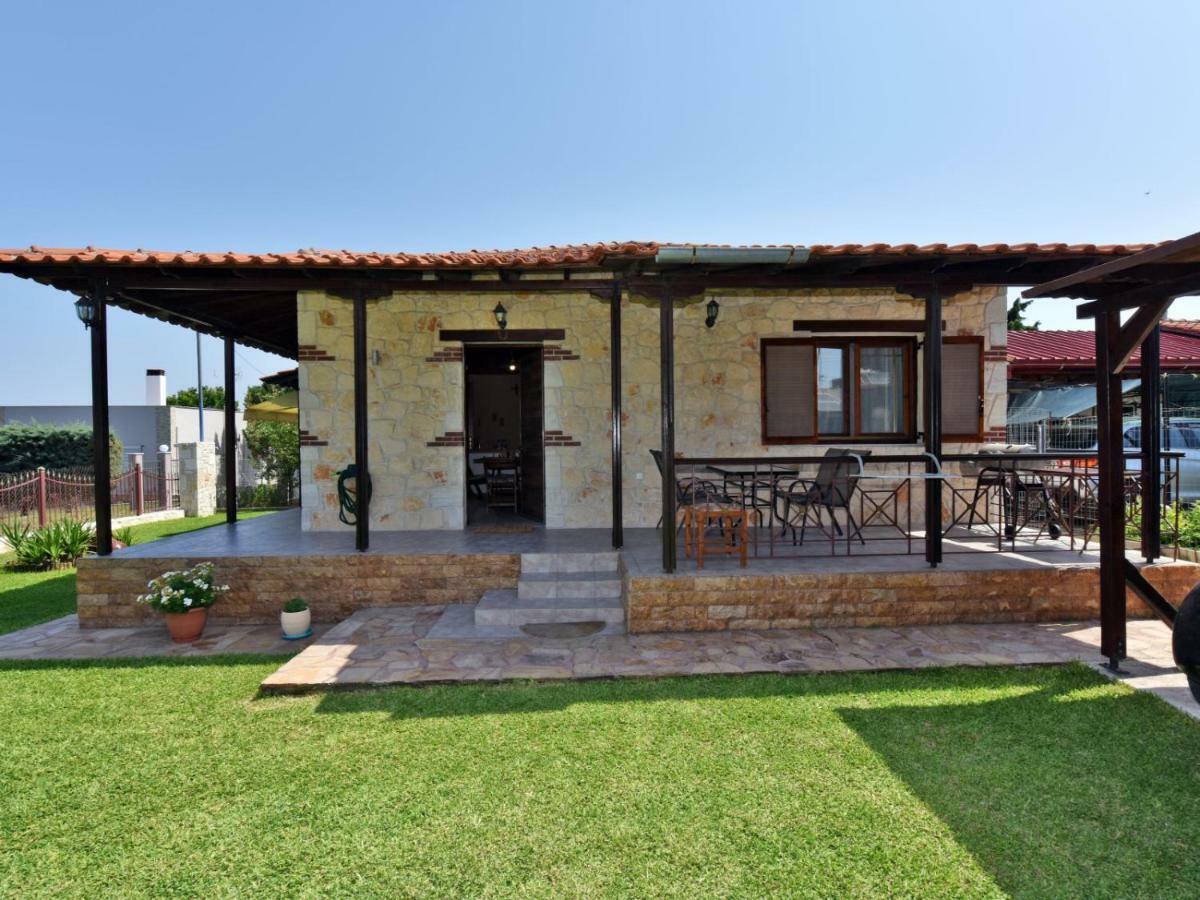 Villa Trifon By Rentalspro Services -Nea Potidea Halkidiki Экстерьер фото