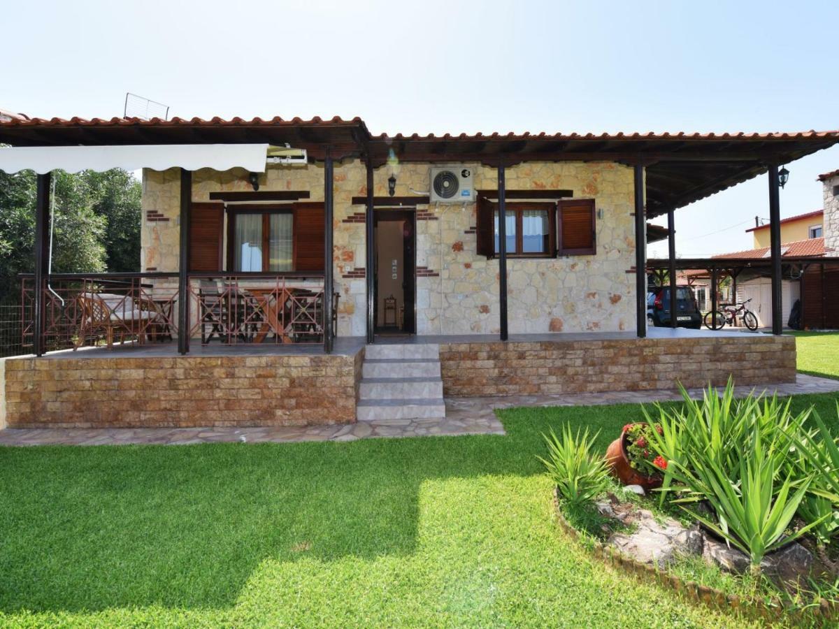 Villa Trifon By Rentalspro Services -Nea Potidea Halkidiki Экстерьер фото